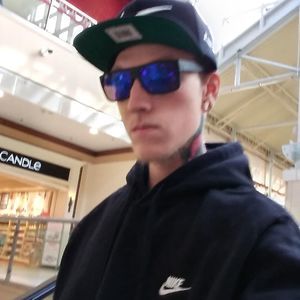 Meet your Posher, Jason